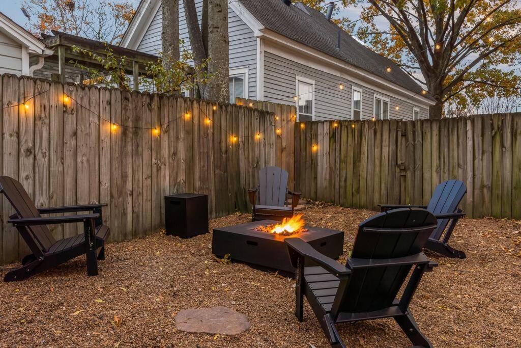 Large Historical Home W/ Fire Pit, Chef Kitchen. メンフィス エクステリア 写真